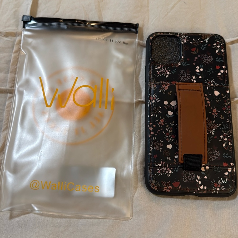 iPhone 11 Pro Max New Walli case very pretty